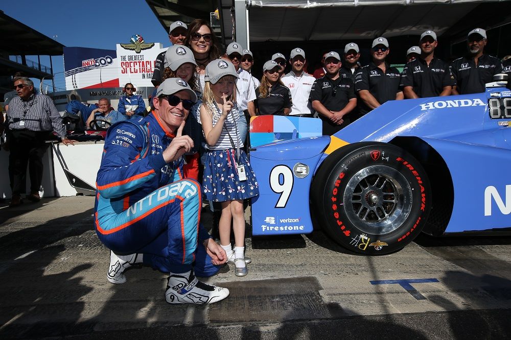 Scott Dixon és Dario Franchitti rablás áldozata lett a Taco Bellben!