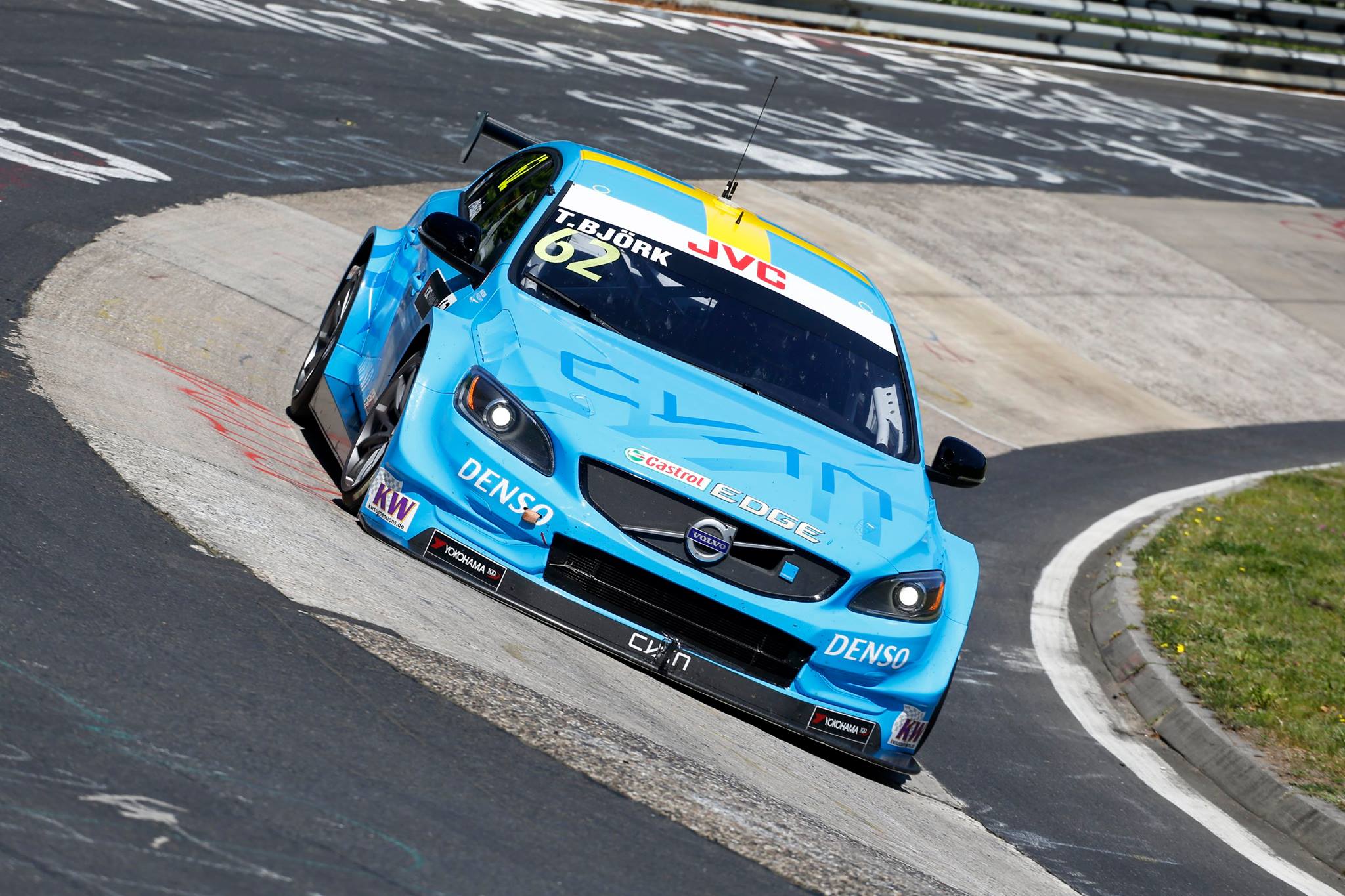 Thed Björk nyerte az első futamot a Nordschleifén