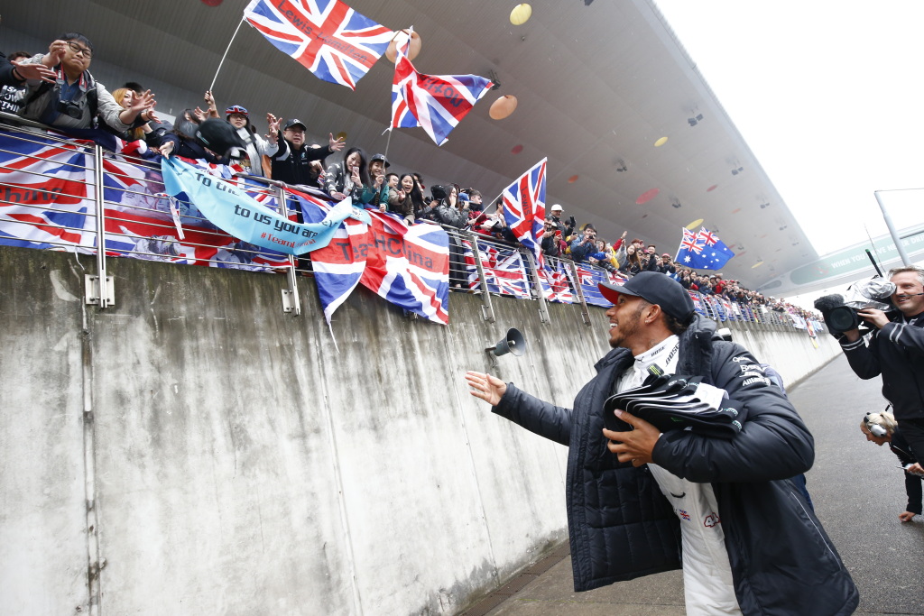 Hamilton és a Ferrari a legnépszerűbbek