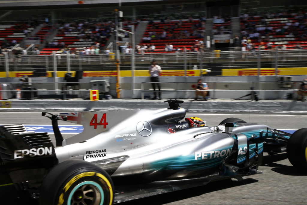 Hamiltoné az első rajtkocka