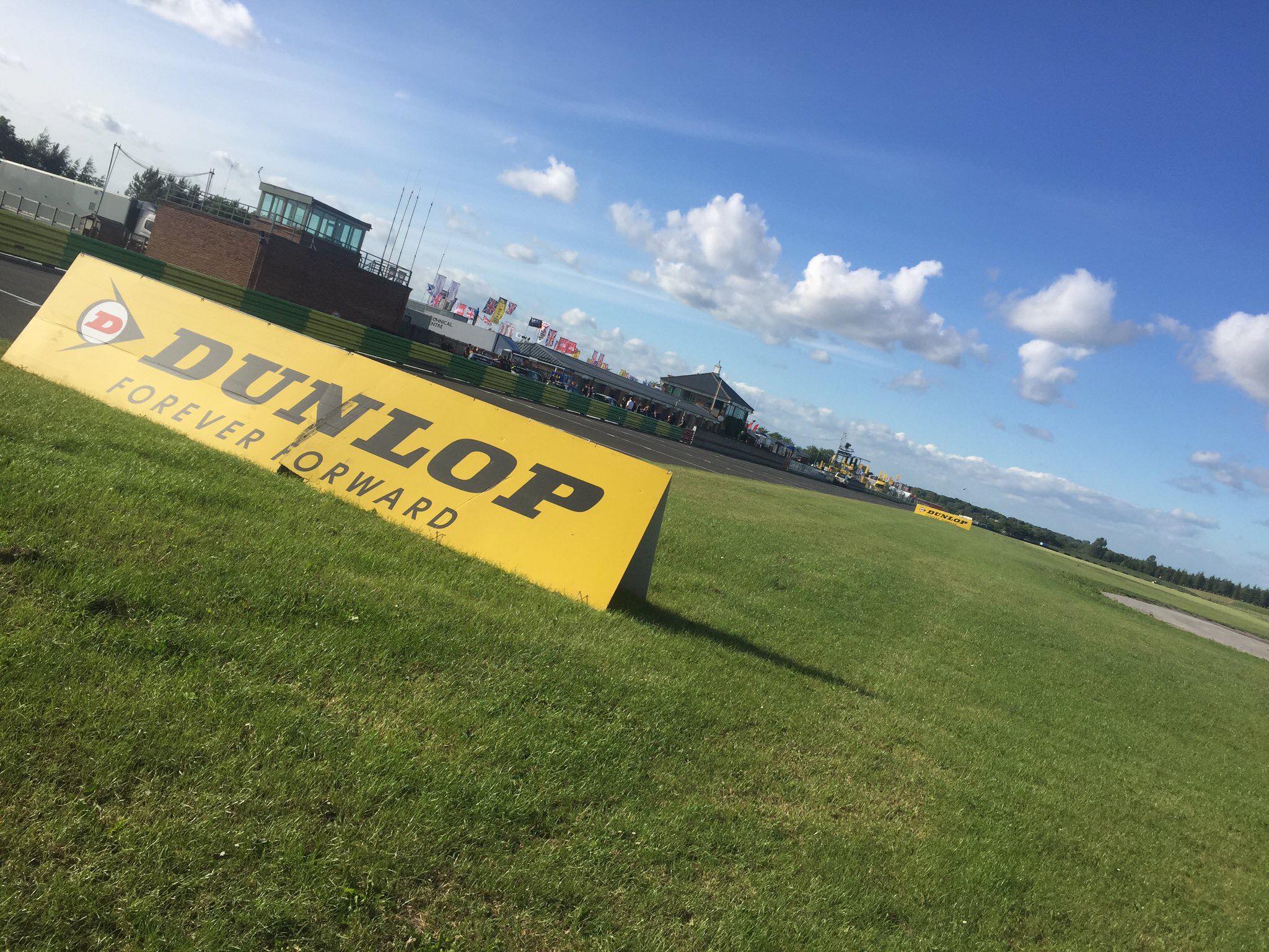 Súlyos baleset BTCC-ben, két versenyző kómában van