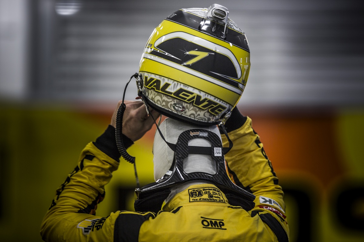 Hugo Valente 24 évesen befejezte az autóversenyzést!