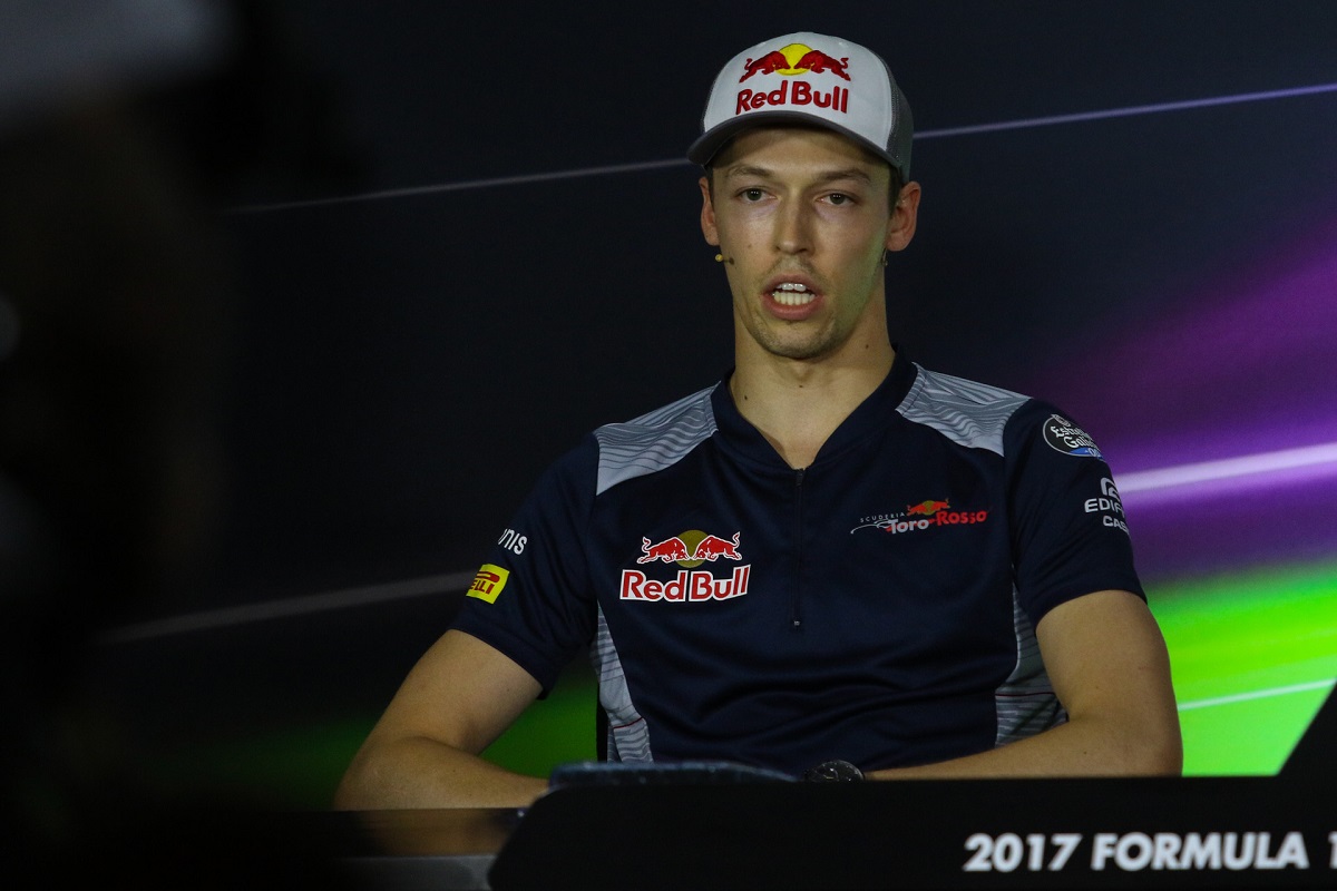 Polgárháború a Toro Rossónál? Kvyat elégedetlen