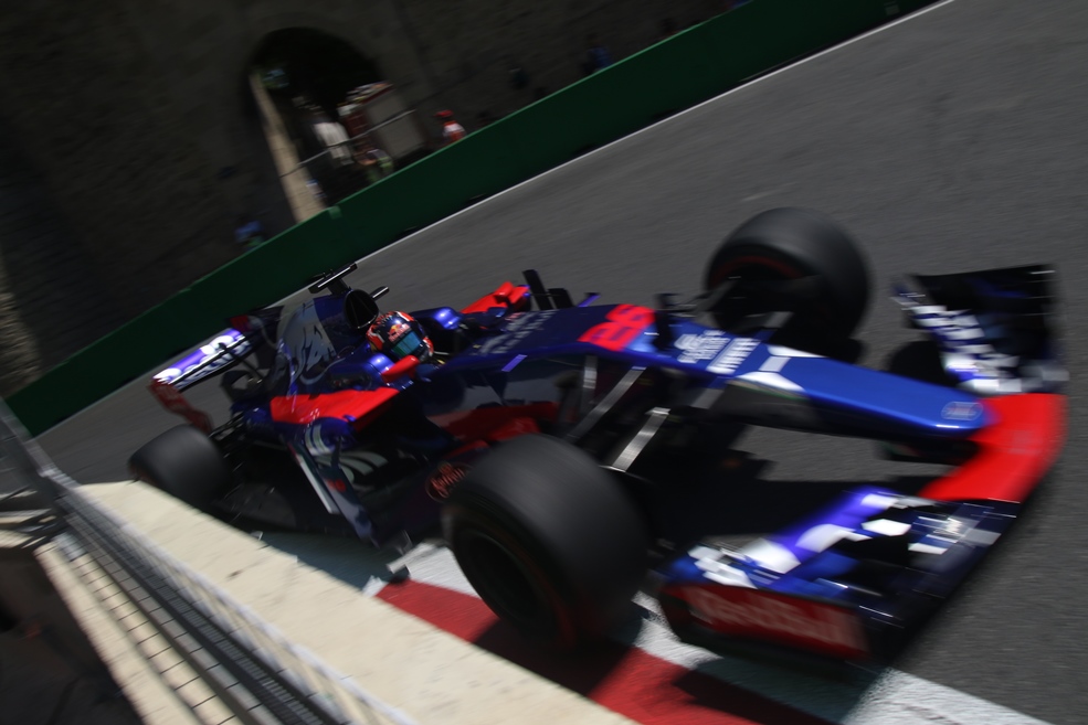 Kvyat, Toro Rosso, Baku