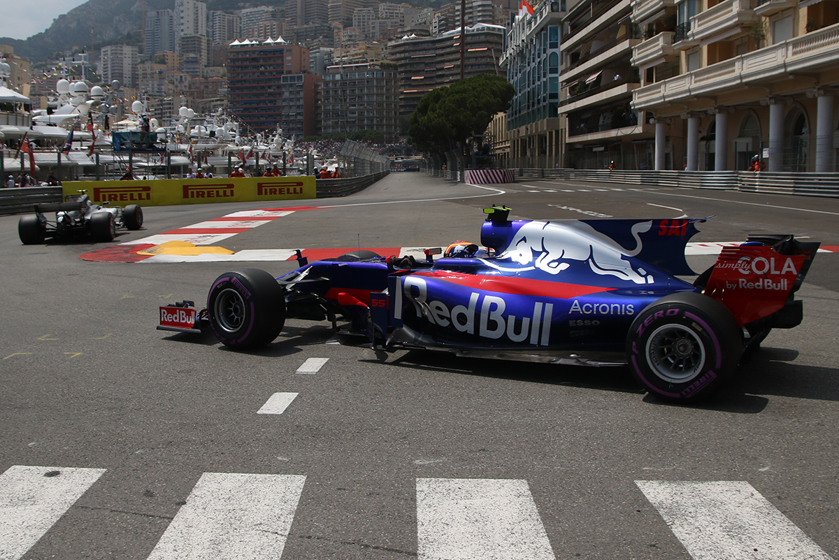 Sainz szerint a fél mezőnynek dobogó-képesnek kellene lennie