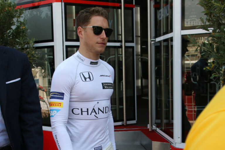 Vandoorne különleges sisakfetése a Belga Nagydíjra (Kép)