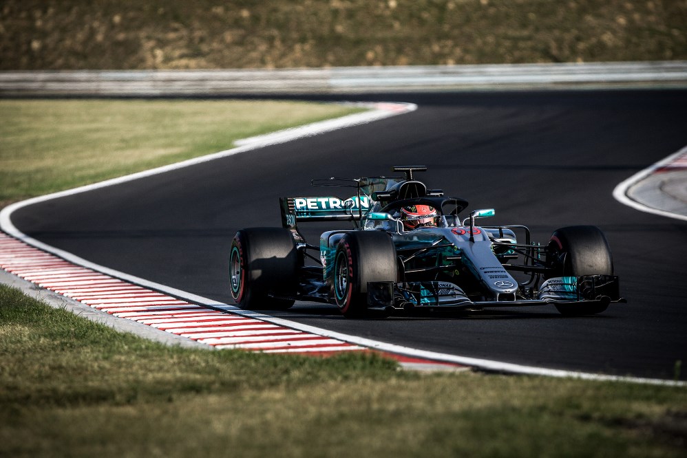 Russell, Mercedes, halo