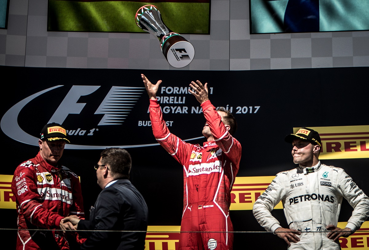 Ferrari: Nincs csapatfotózás!