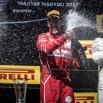 Dobogó, Vettel, Carbon pezsgő, szénszálas