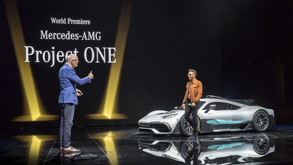 Hamilton limitált kiadású Mercedes-AMG One-t tervezne