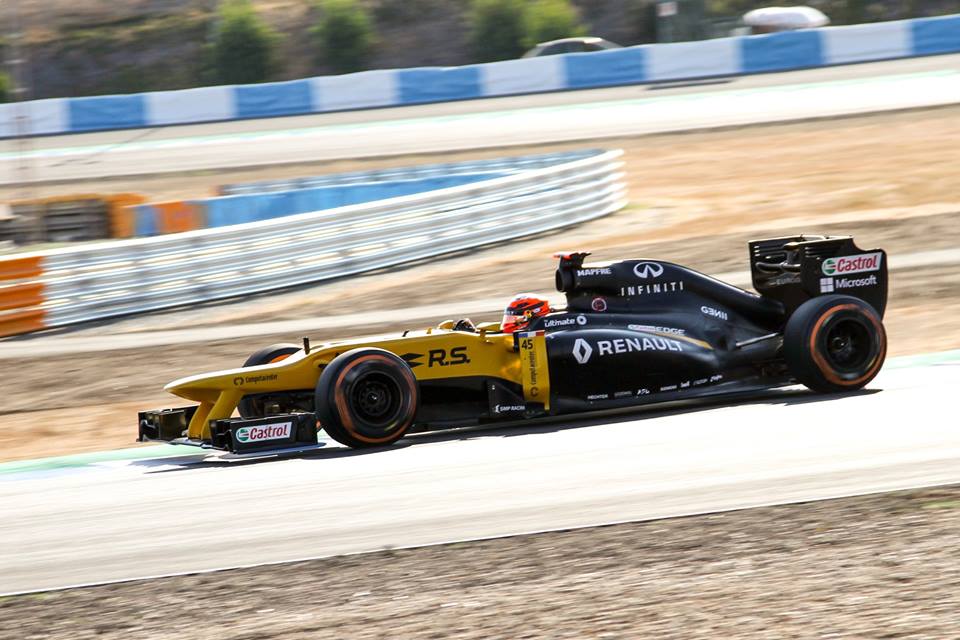 Forma-1-es autót vezetett Jack Aitken