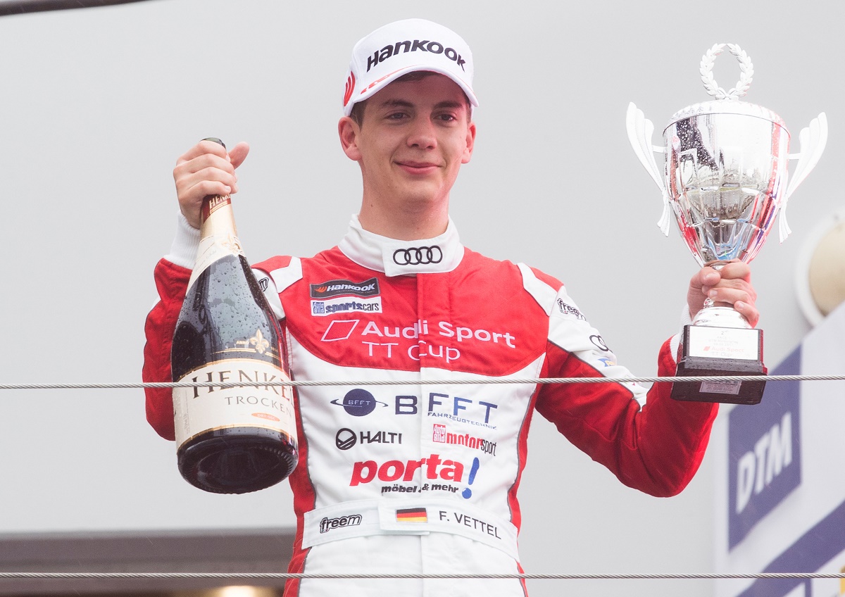 Fabian Vettel is dobogóra állt a hétvégén!