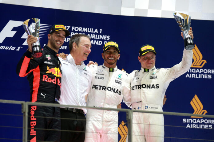 Ricciardo, Vettel, Hamilton, gázos