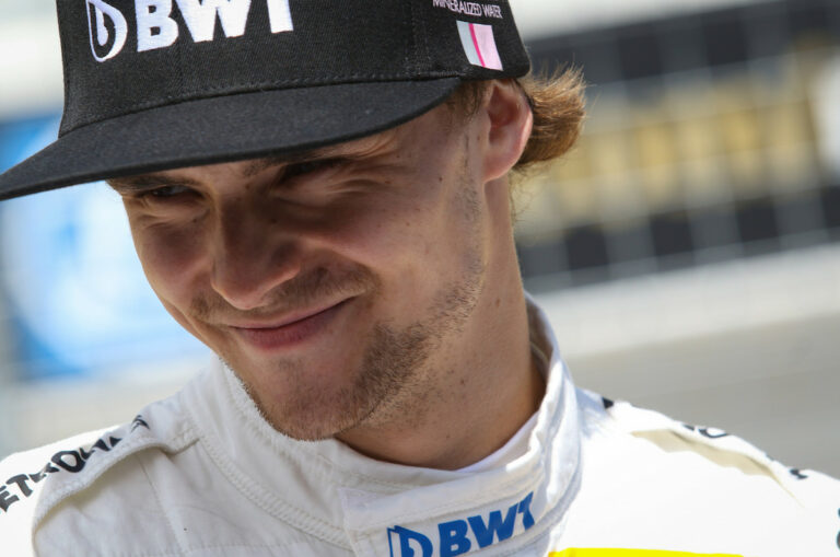 Auer, bajnokság, nyert, győzött