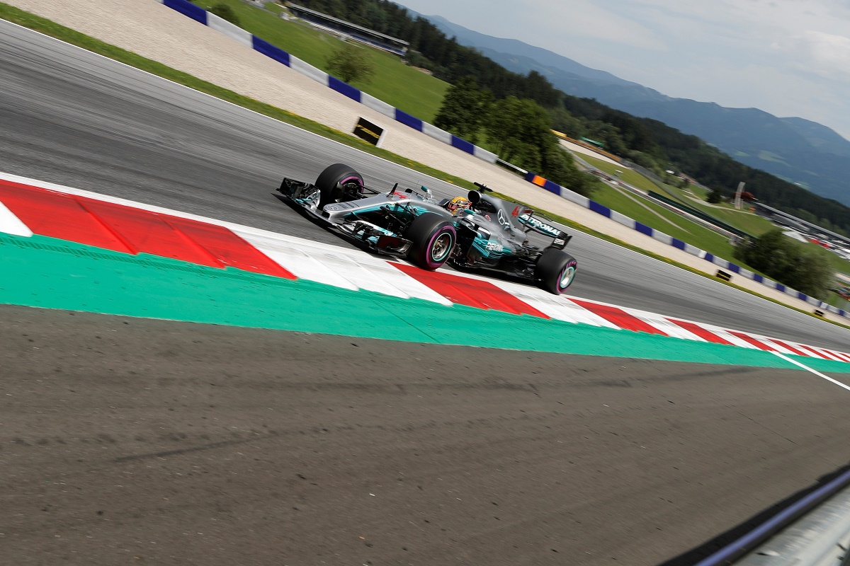 A Gran Turismo Sport júliusi frissítésével bekerül a játékba a Mercedes F1-es gépe és egy új pálya