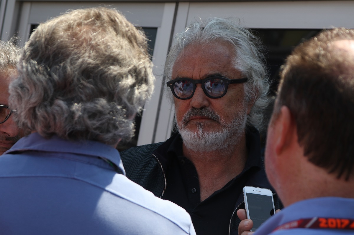 Briatore miatt van lemaradva a Renault?