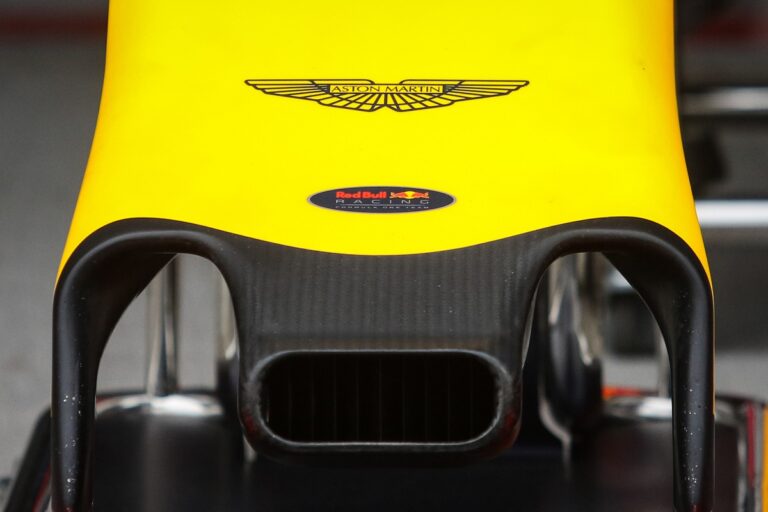 Aston Martin, motorgyártó