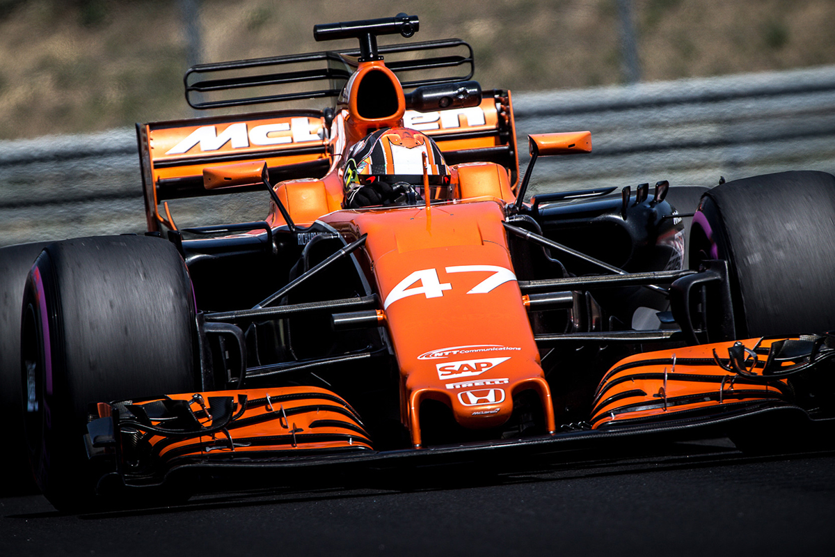 Hivatalosan is Lando Norris a McLaren tartalékversenyzője!