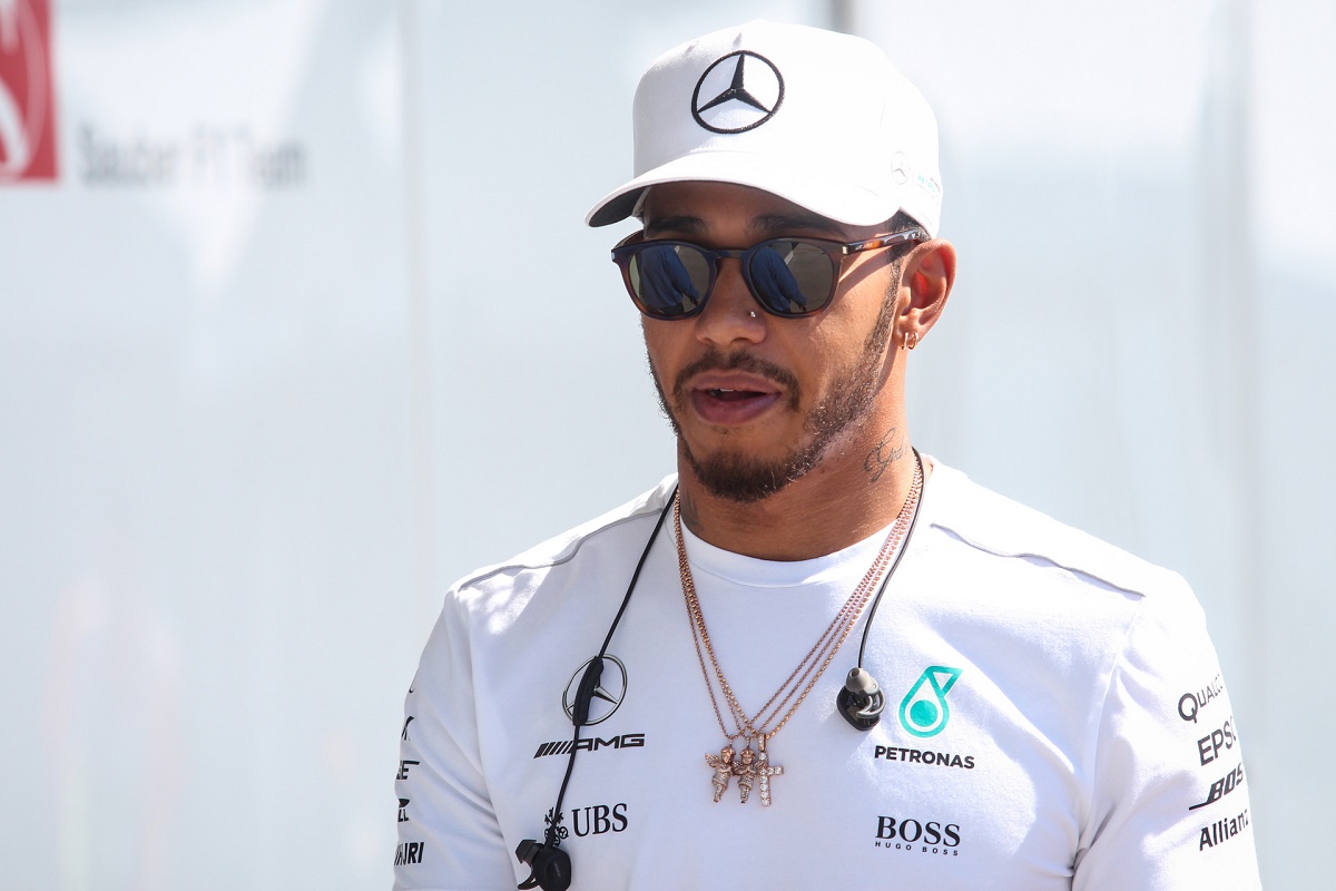 Hamilton szórakoztató futamot vár