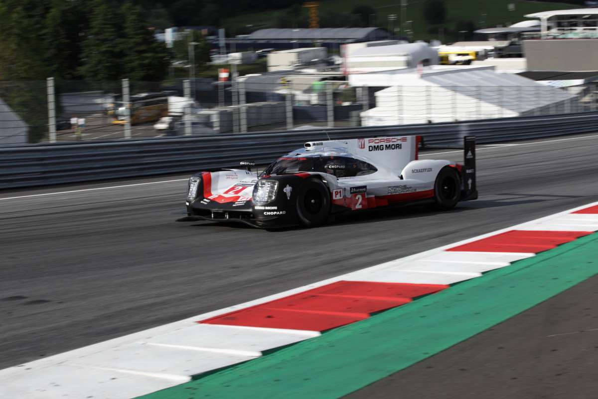 Tovább dolgozik a motorján a Porsche