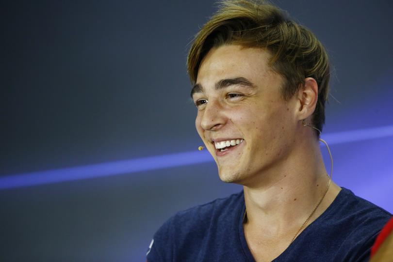 Rowlandot és Fuocót kizárták, Markelové a győzelem