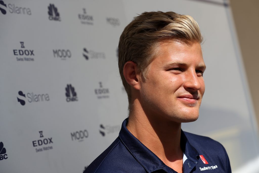 2019-ben csökkenhet a könnyebb pilóták előnye