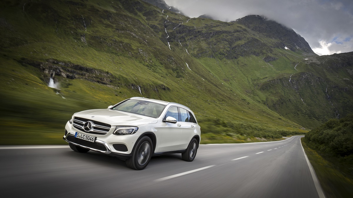 2017-ben is a Mercedes-Benz értékesítette a legtöbb prémium személyautót