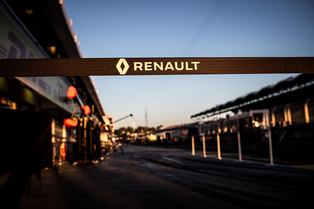 A Renault lepleződik majd le először?