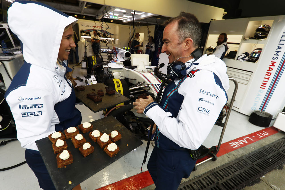 Lowe is a 80 kg-os szabály mellett