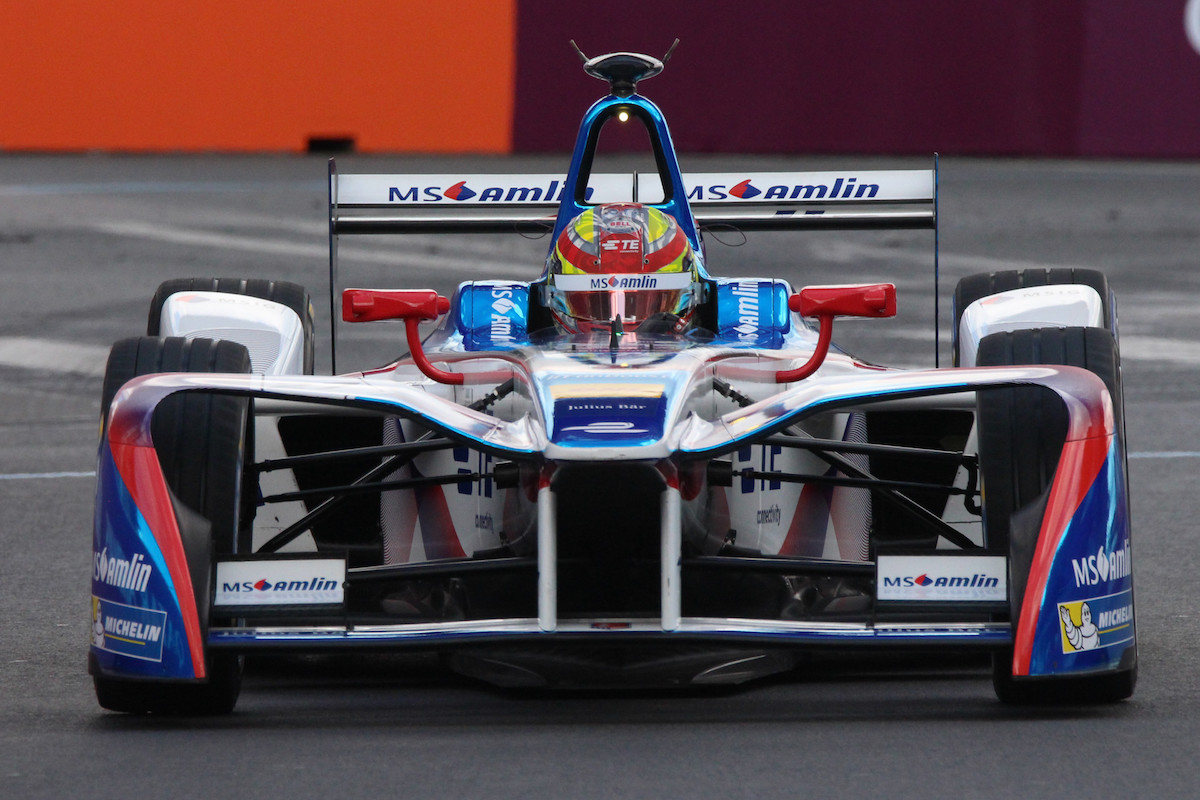 Szabályváltozás a Formula E-ben: nem lesz minimumidő az autócserénél