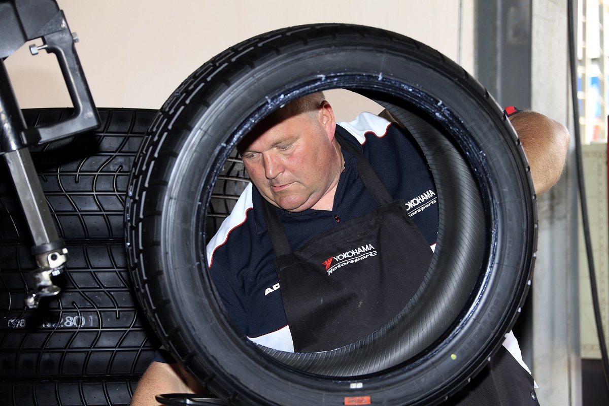 Hivatalos: A WTCR gumibeszállítója a Yokohama lesz