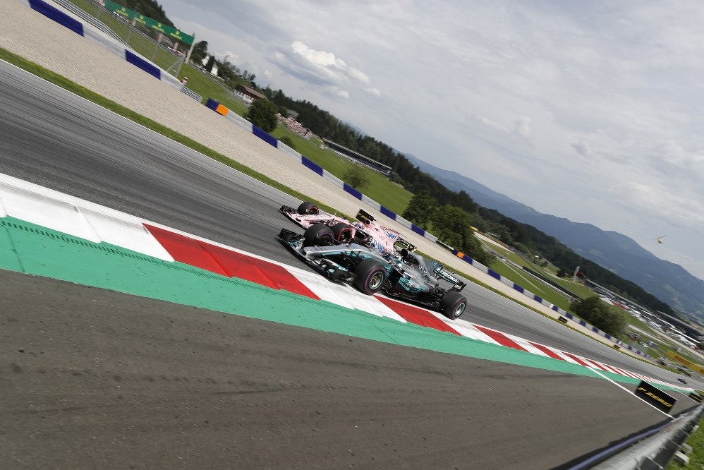 Motoregyenlőséget követel az FIA