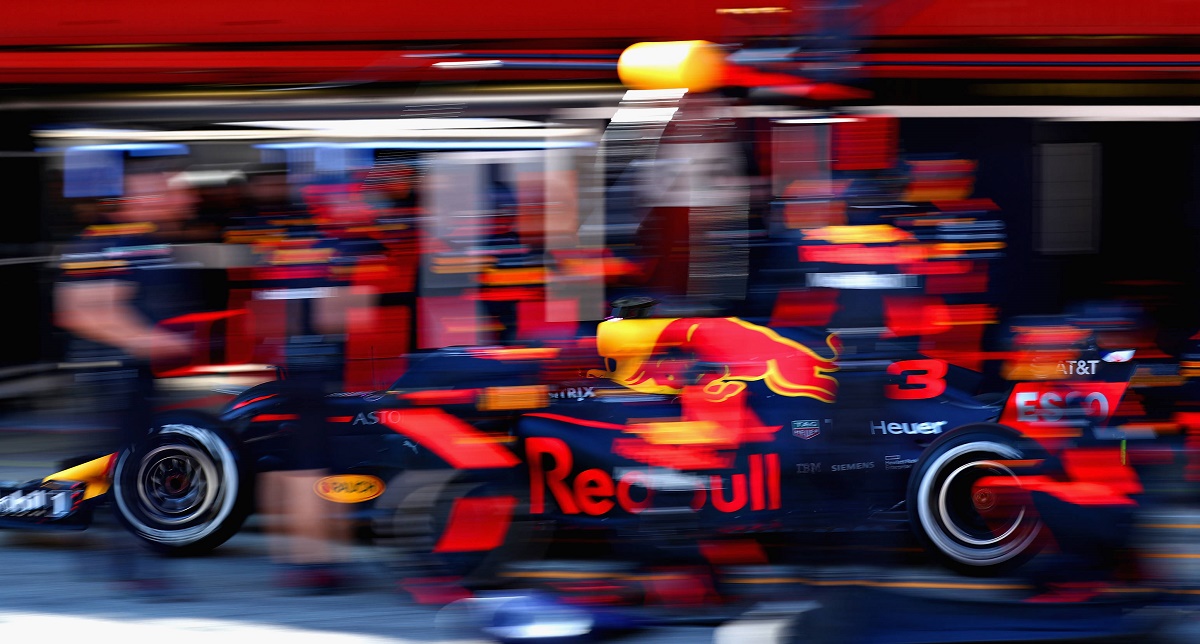 Barcelona teszt II/2. nap: Ricciardo az élen, a McLaren ma is megállt