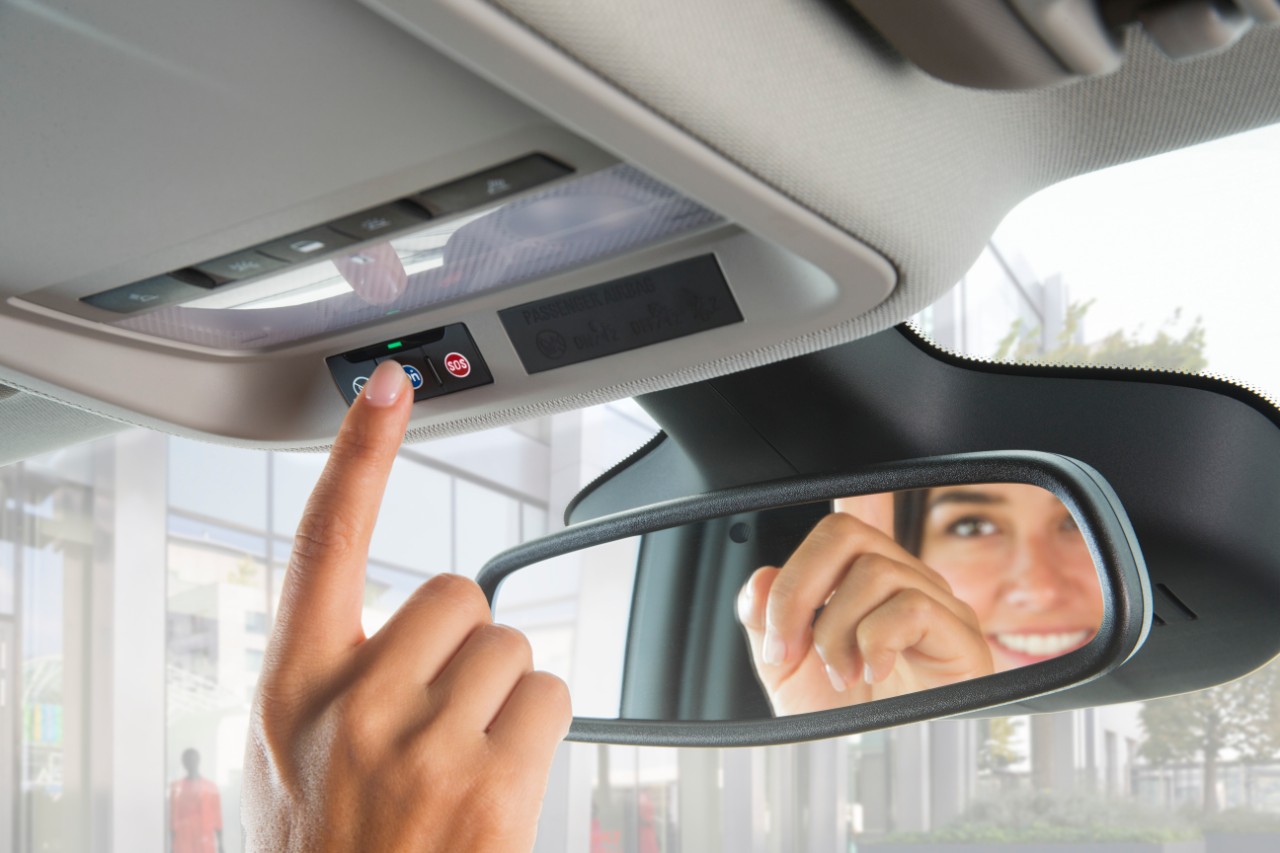 EP: március végétől kötelező az automatikus autós segélyhívó