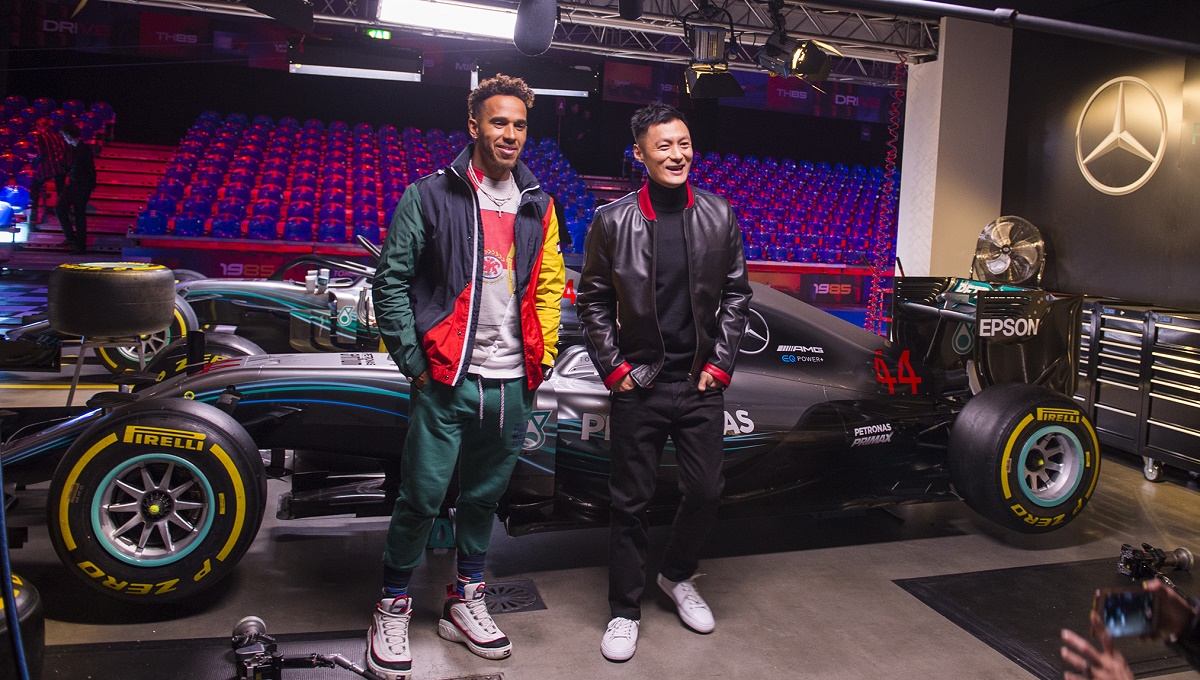 Hamilton x Tommy Hilfiger: mintha a néhai Lotus csapatot látnánk