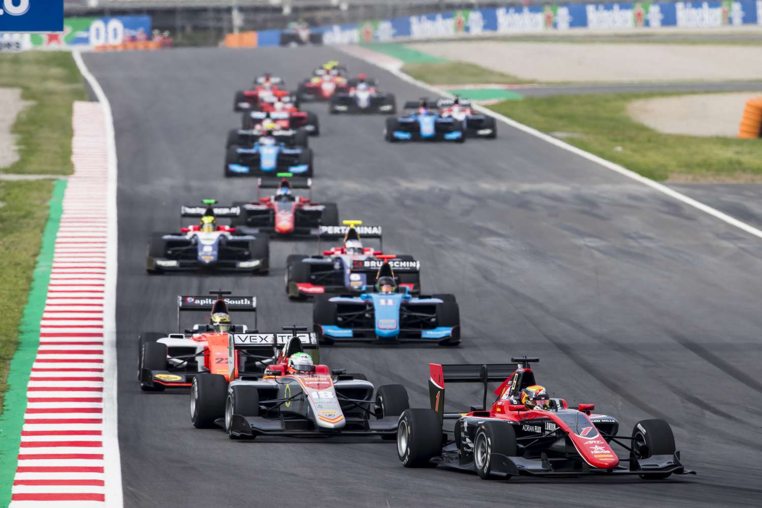 GP3: Mazepin és Alesi ünnepelhetett Barcelonában