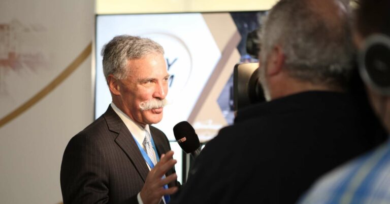 Chase Carey, Forma-1, liberty media, racingline. racinglinehu, racingline.hu