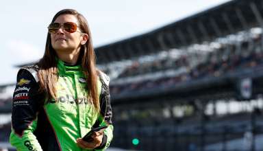 Elon Musk beléptet a Galaktikus Föderációba, Justin Bieber gyíkember: meghülyült a korábbi női autóversenyző?