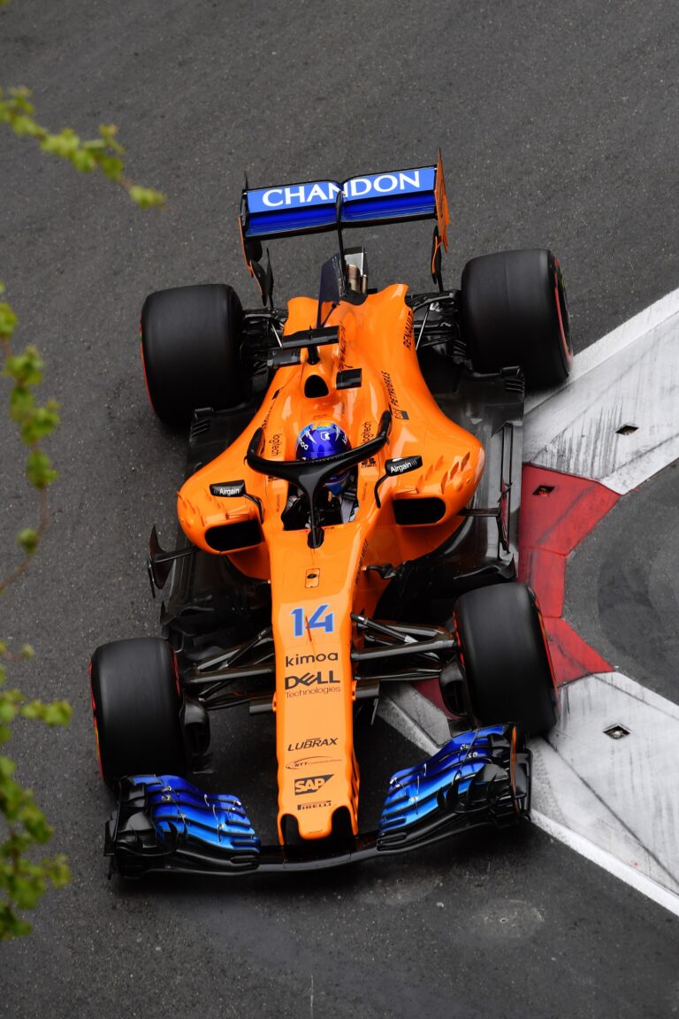 Fernando Alonso, Flavio Briatore