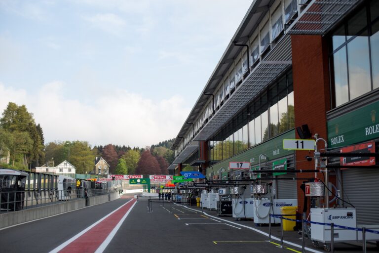 Pit Lane, Spa, WEC, Manor