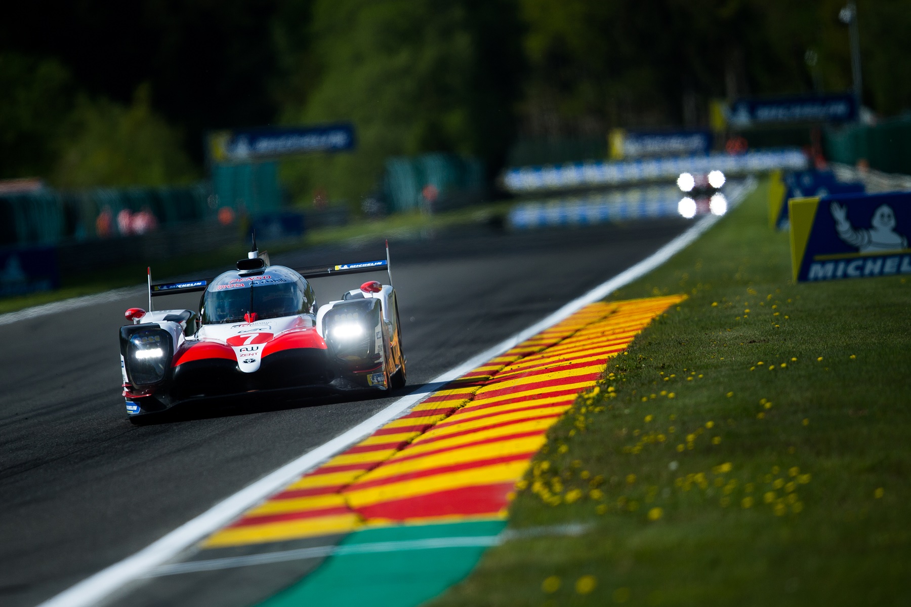 WEC: Conway és Kobayashi Toyotája indulhat a pole-ból