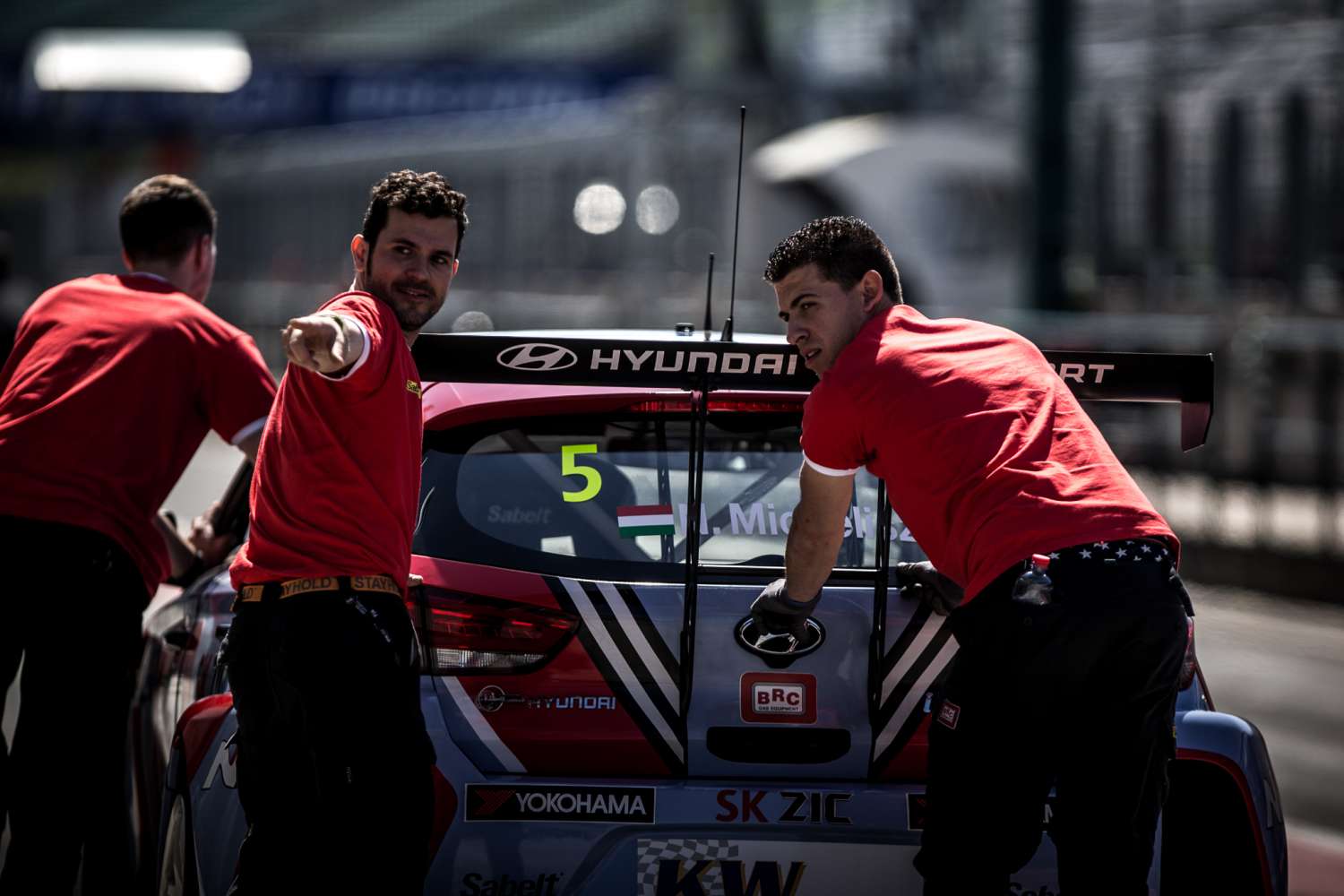 Tíz helyes büntetést kap Michelisz Muller kiütéséért