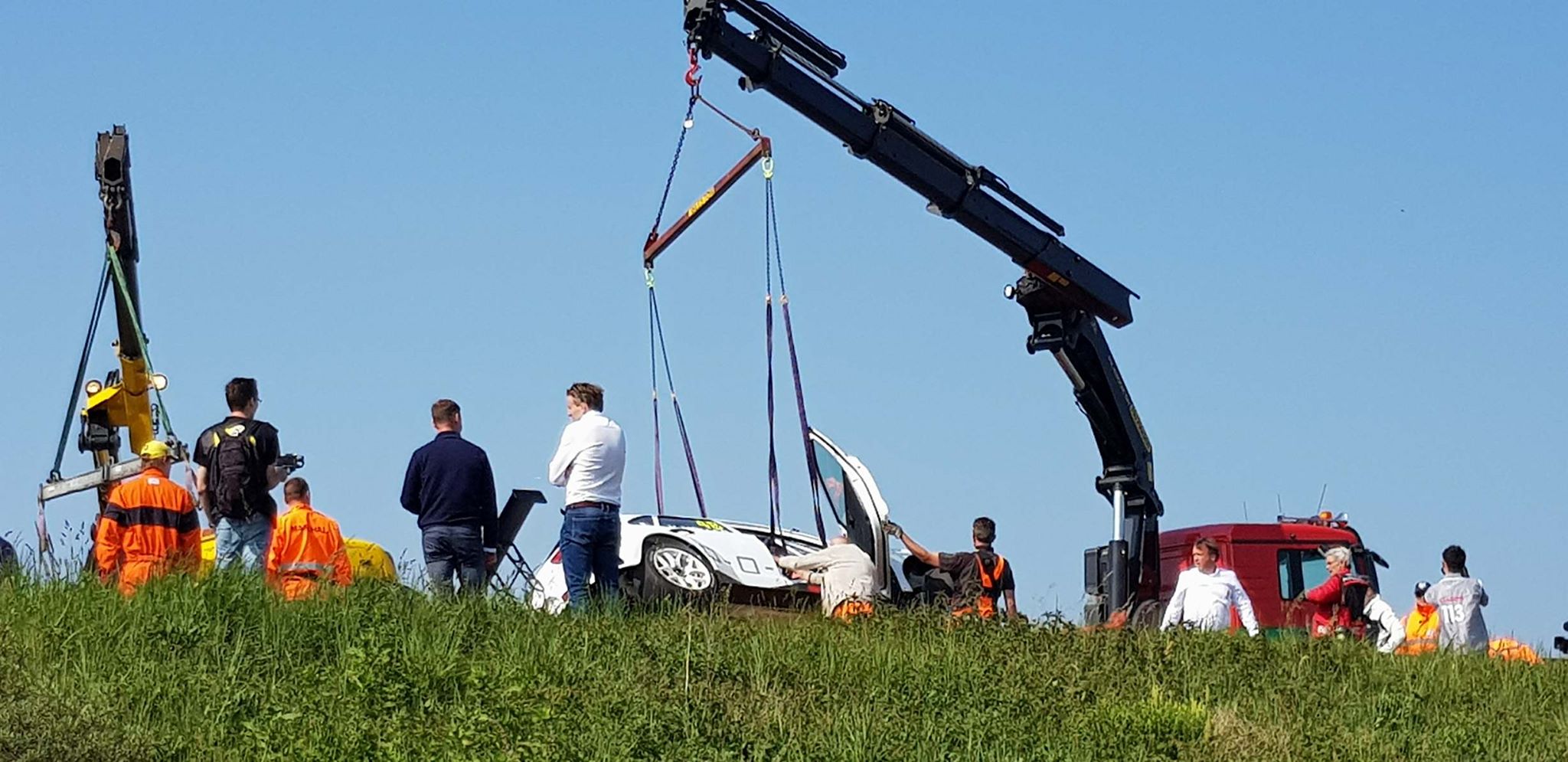 Michelisz és Muller ütközött – Ehrlacher nyert