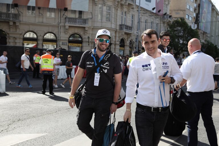 kiss norbert, michelisz norbert, nagy dániel, szlovák, magyar autóversenyző, super racing fesztivál