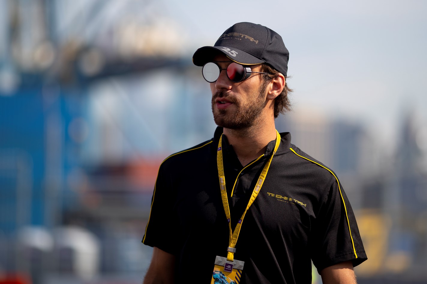 Vergne továbbra is a G-Drive versenyzője lesz