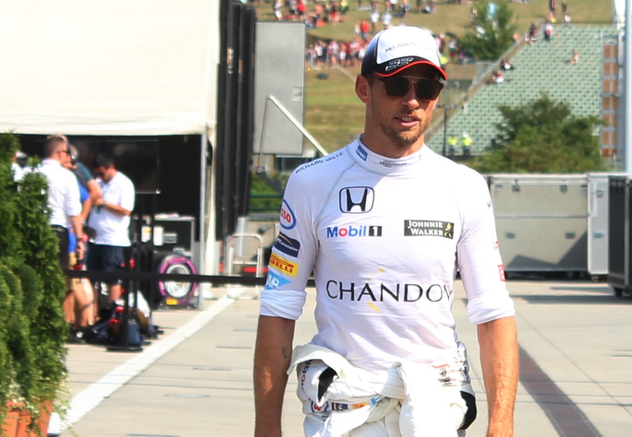 Button szabadkártyás lehet a DTM-ben