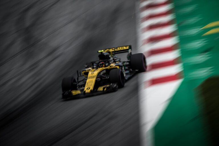 Renault, Sainz, Spielberg