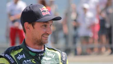 8 éves kisfiú által szervezett jótékonysági versenyen indul Hunt és Lauda