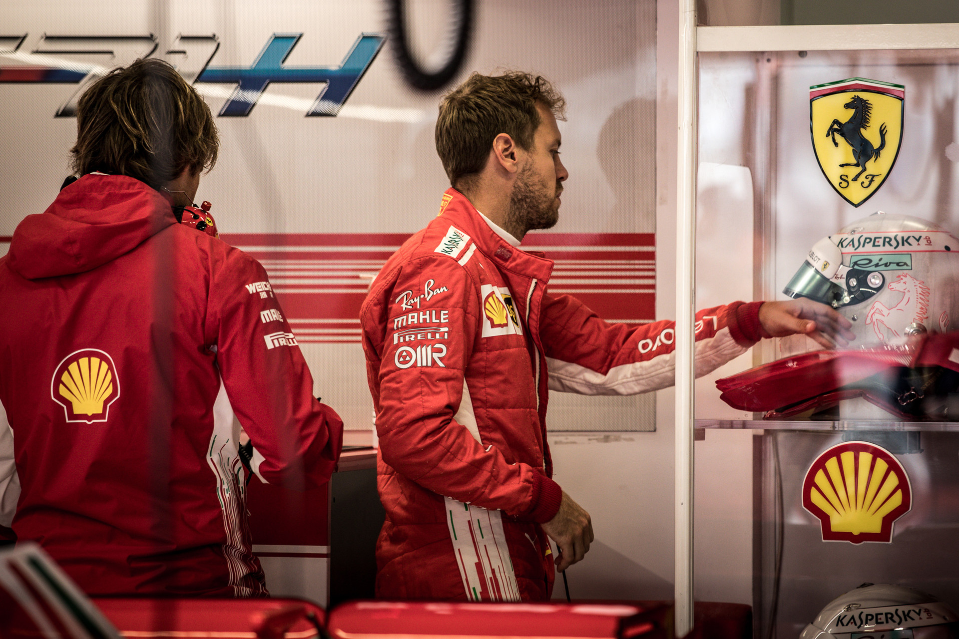 Német Nagydíj – Vettelé az első rajtkocka, Hamilton csak 14.