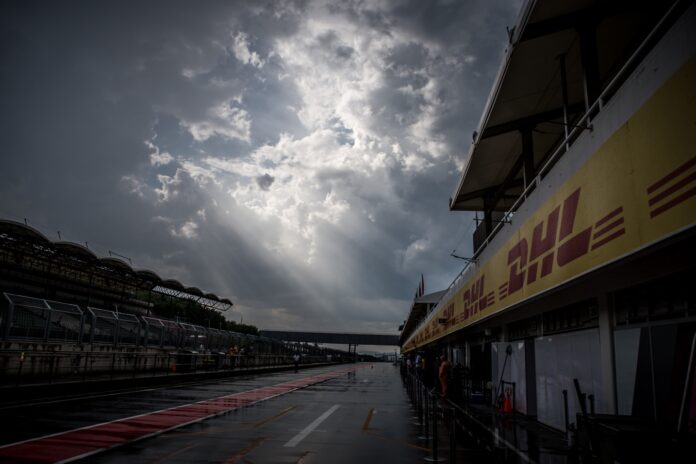 pit lane, paddock, Hungaroring, whiting